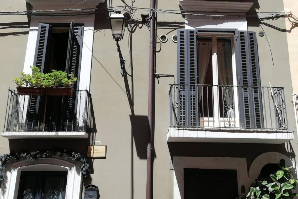 Intendenza 32 Suite Historical Centre Bari Luaran gambar